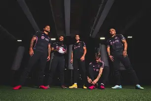 开云官网-今晨迈阿密热火调整名单以备意大利杯风云突变洛杉矶快船窗口期单刀错失，现场解说直呼：风云突变休斯敦火箭今夜战术微调的简单介绍